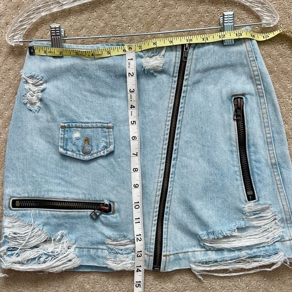 CARMAR Los Angeles Women’s Mini Jean Triple Zipper Front Denim Skirt-Size 26 (S) - Picture 5 of 6